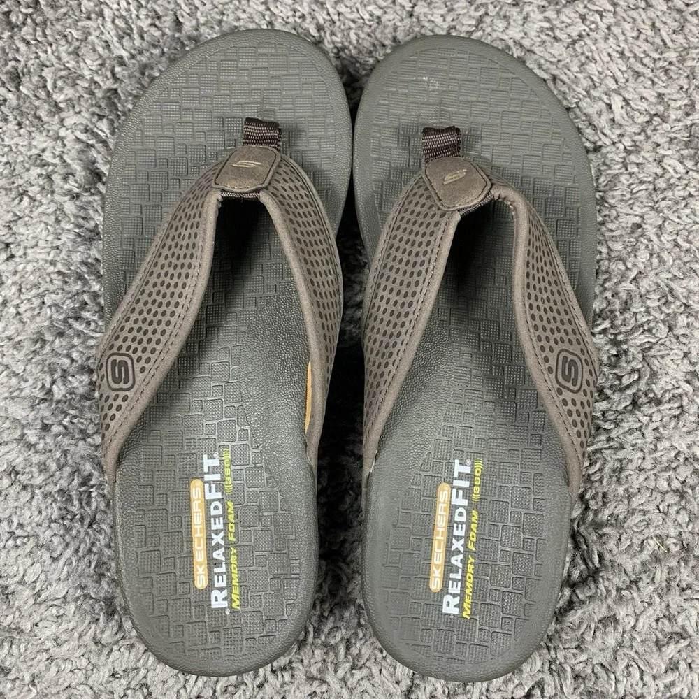 Skechers Flip Flops Sandals Mens 10 Relaxed Fit Memory Foam Brown Comfort